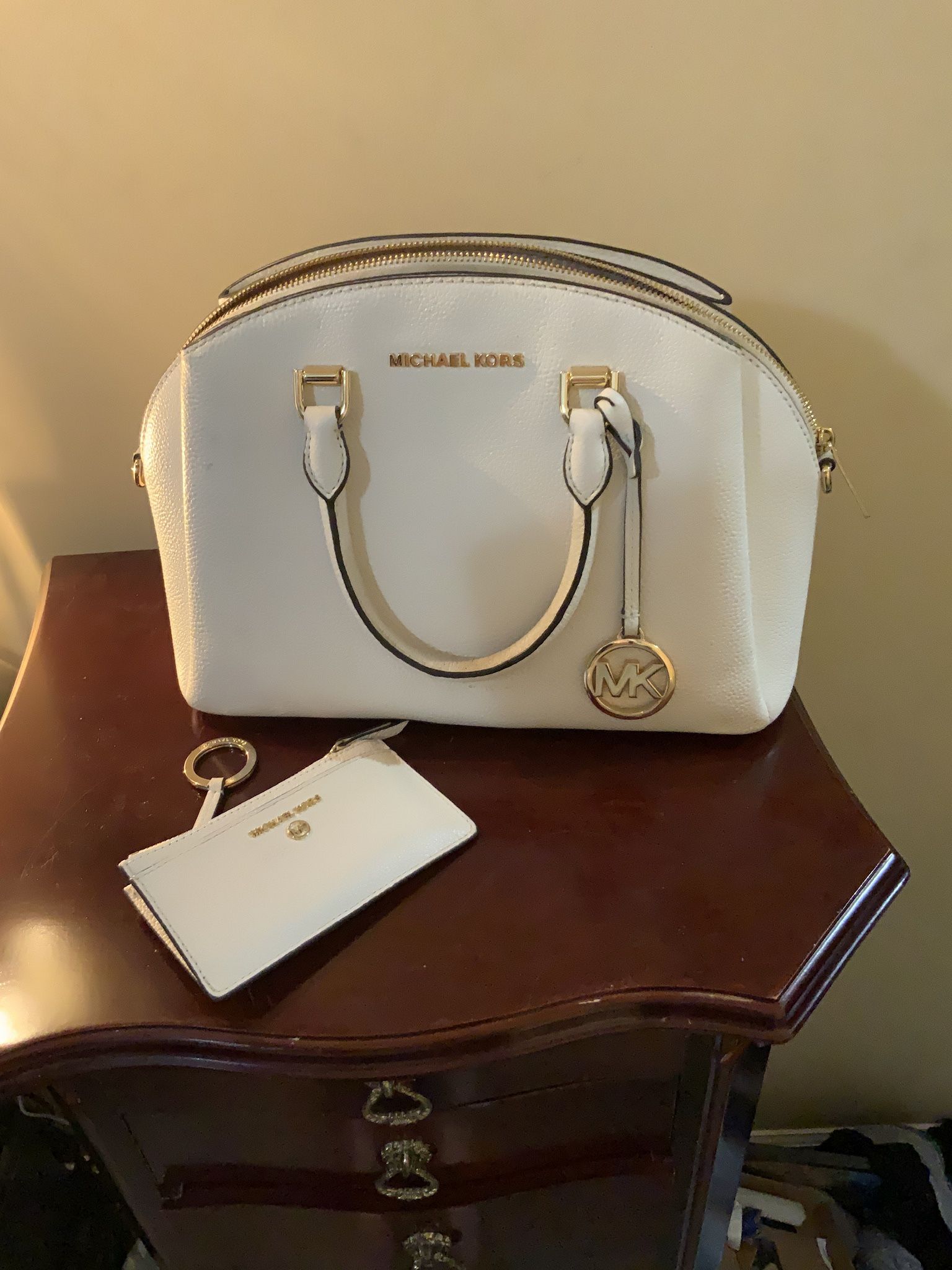 WHITE MICHAEL KORS SATCHEL PURSE