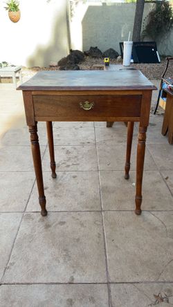 TALL WOODEN TABLE WITH DRAWER