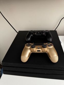 PS4 pro with remote