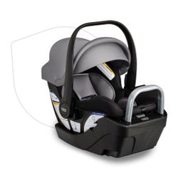 Britax Willow S Infant Car Seat with Alpine Base, ClickTight Technology  Open box item is new!  The Britax Willow S Infant Car Seat with Alpine Base i