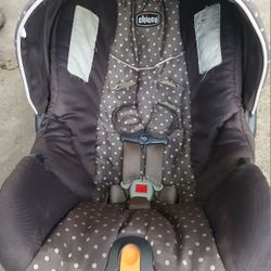 Chicco Car Seat With Base