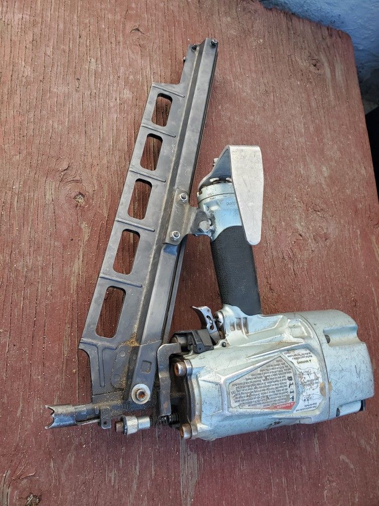 Hitachi Nail Gun