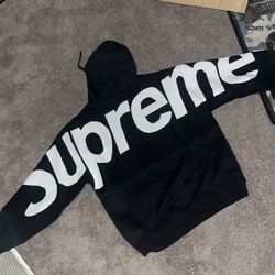 Supreme Hoodie  