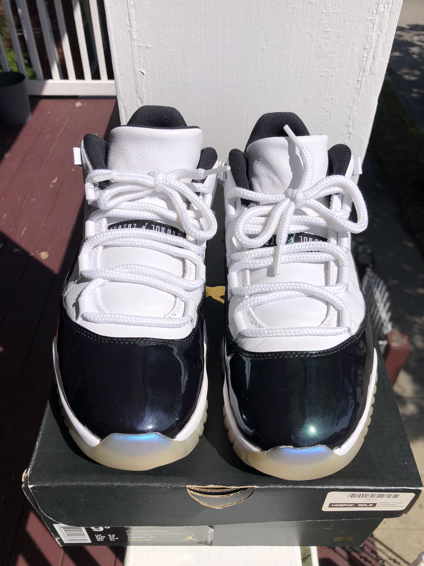 Jordan 11 low Iridescent Jordan 11 Low Iridescent main image 4