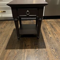 Vintage Style End Table 