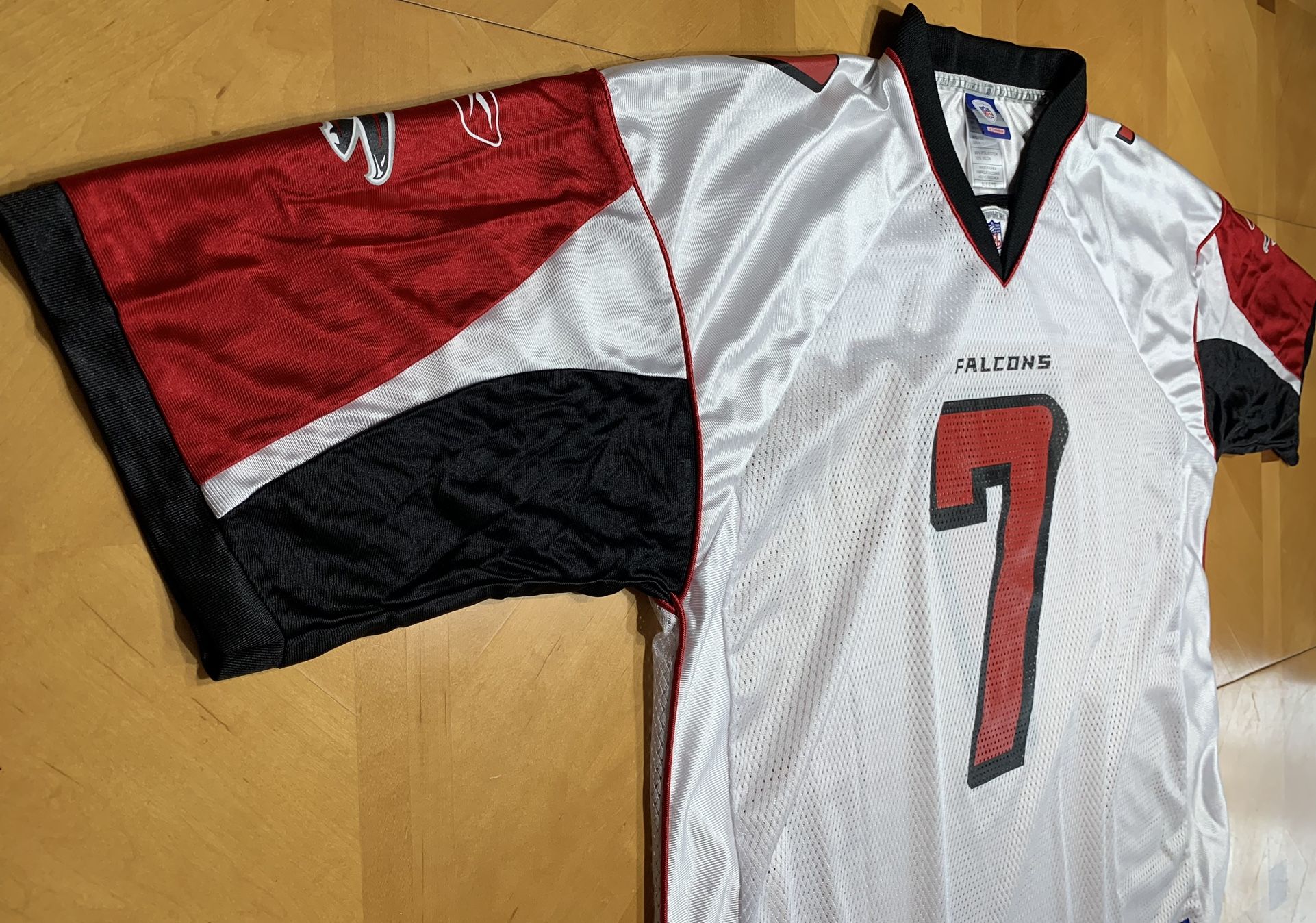 Reebok Atlanta Falcons Michael Vick Jersey. Size Medium for Sale in  Colorado Springs, CO - OfferUp