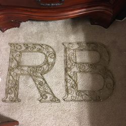 Metal letters R B