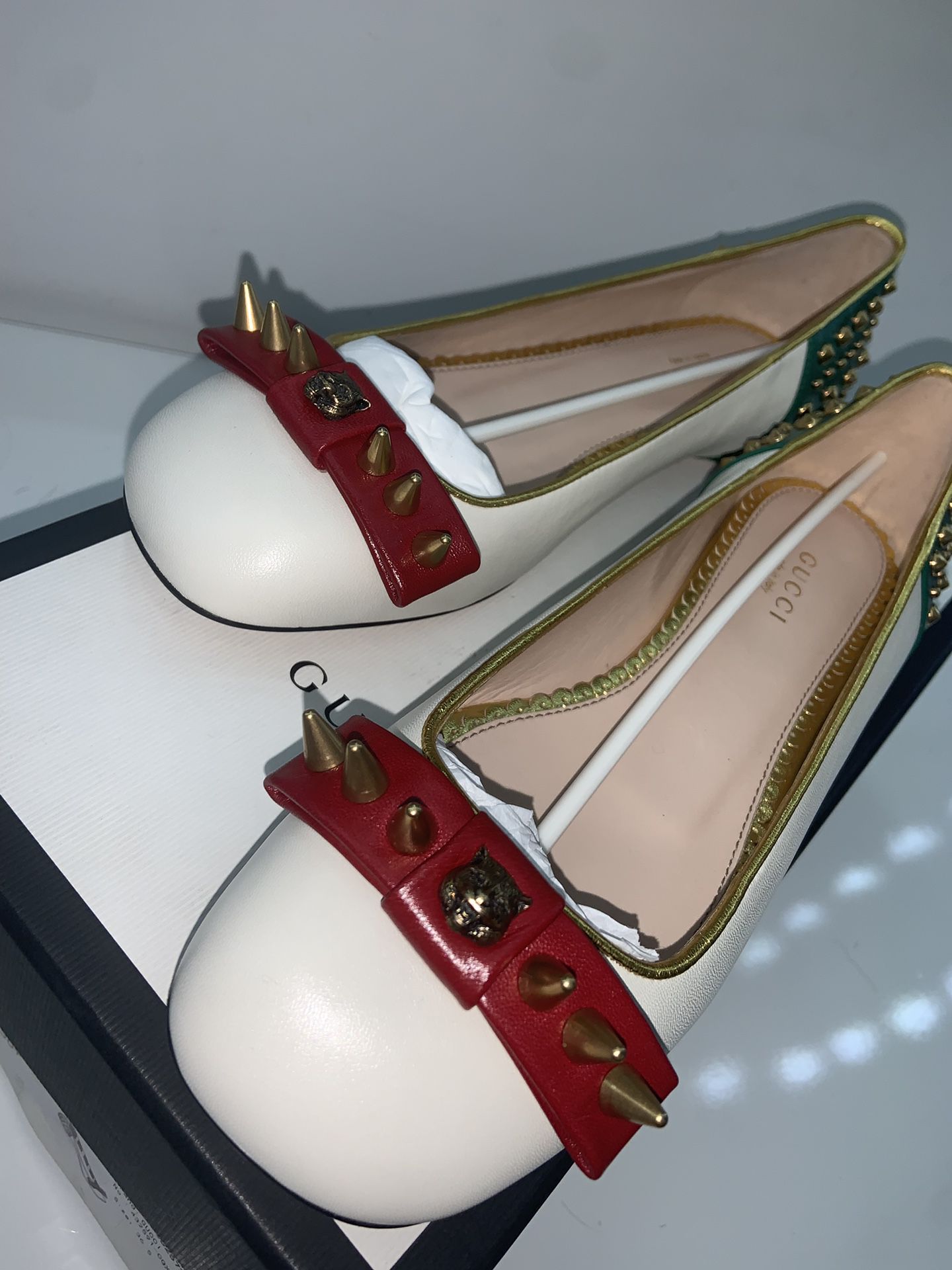 BRAND NEW GUCCI BALLET FLATS WITH BOX AND DUSTBAG