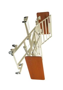 Expandable hospital bed