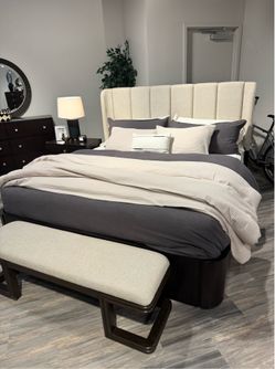 Gorgeous white headboard - nightstands and end bench - same day delivery - no credit needed