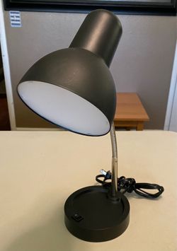 ADJUSTABLE DESK LAMP