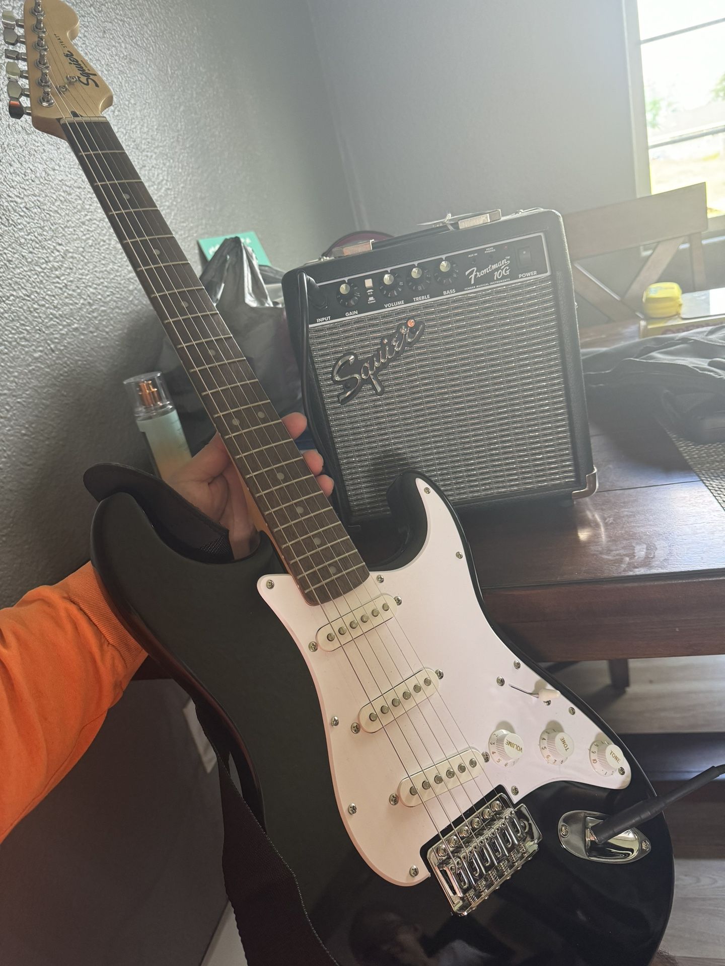 Squier Strat 