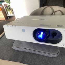 Panasonic 3500 Lumens HDMI Projector