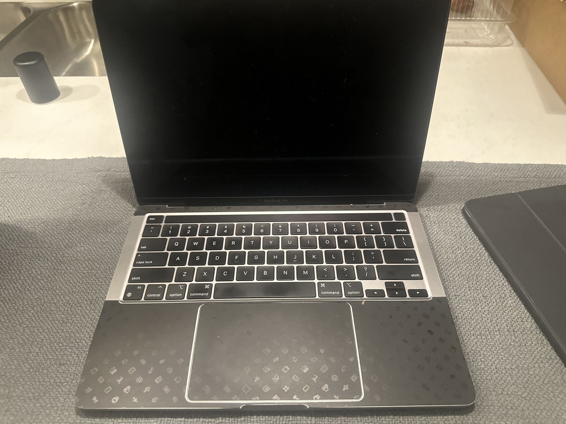 Macbook Pro 13inch M1 Chip