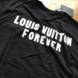 LV Black T-shirt Read Description for Sale in New York, NY - OfferUp