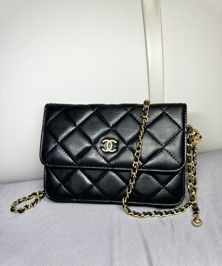 Ladies' fashion black crossbody bag