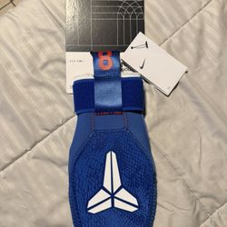 Kobe sliding mitt