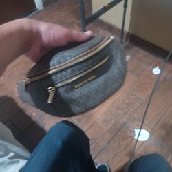 Michael Kors Belt  Bag..