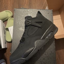 Jordan 4 Black Cat size 6Y