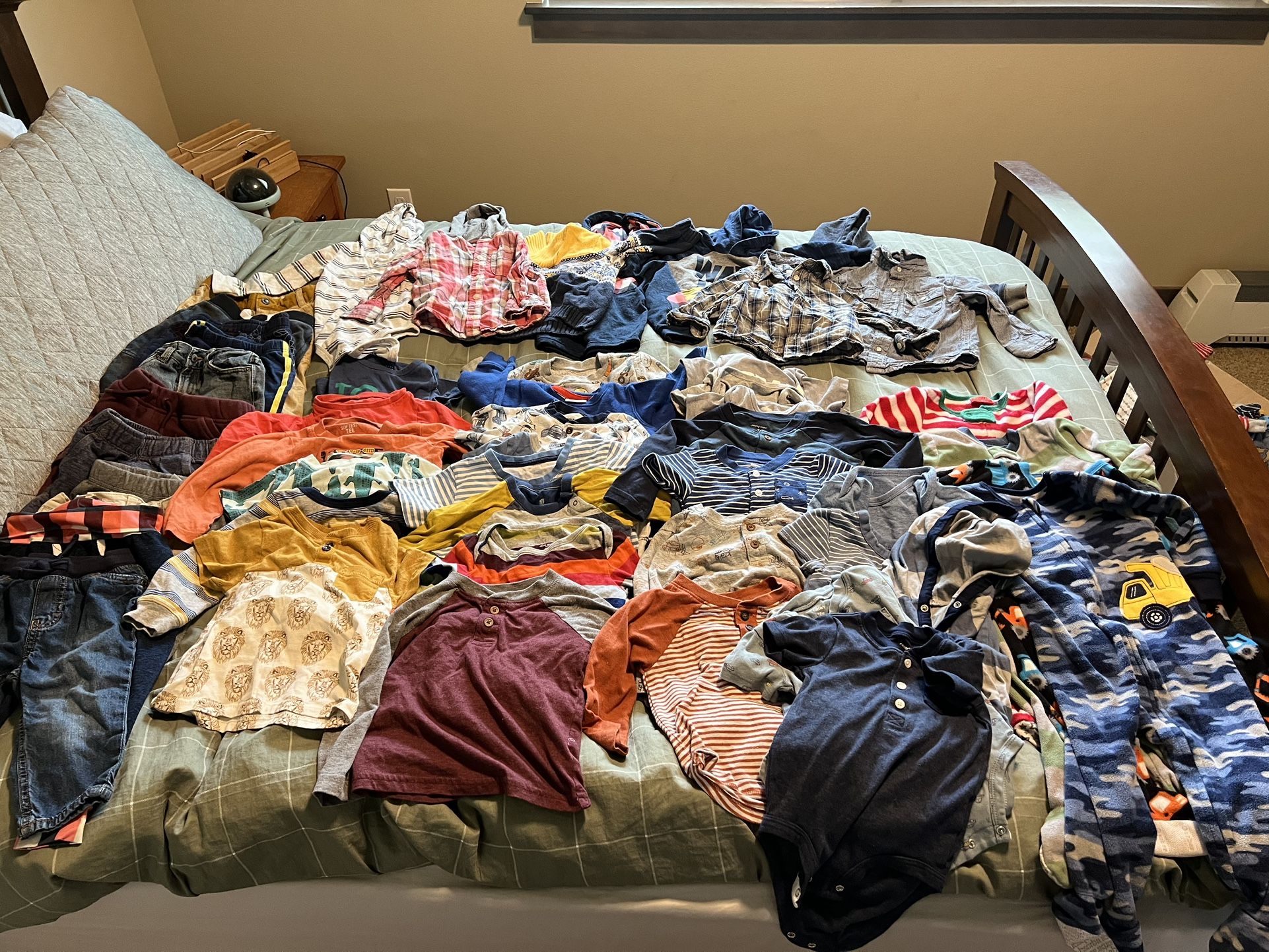 Baby Boy Clothes: 18 Months