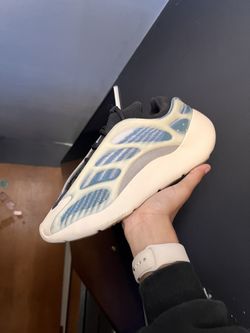 Adidas Yeezy 700 V3