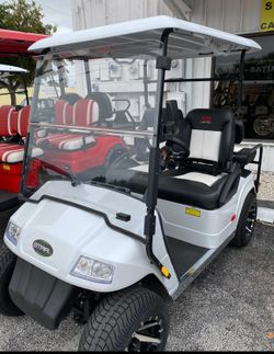2019 STAR EV SS LIMITED GOLF CART