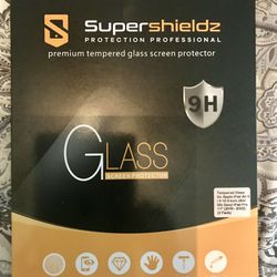2 iPad Screen Protectors - Tempered Glass