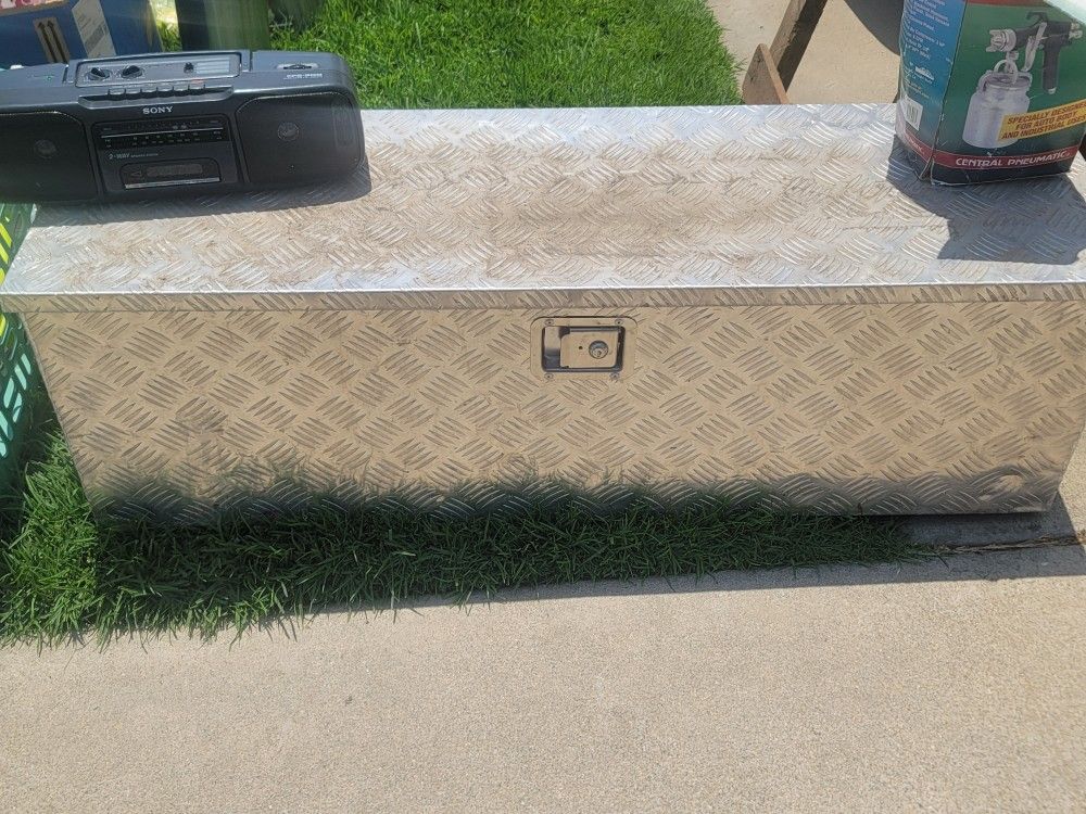 Utility Bed Tool Box