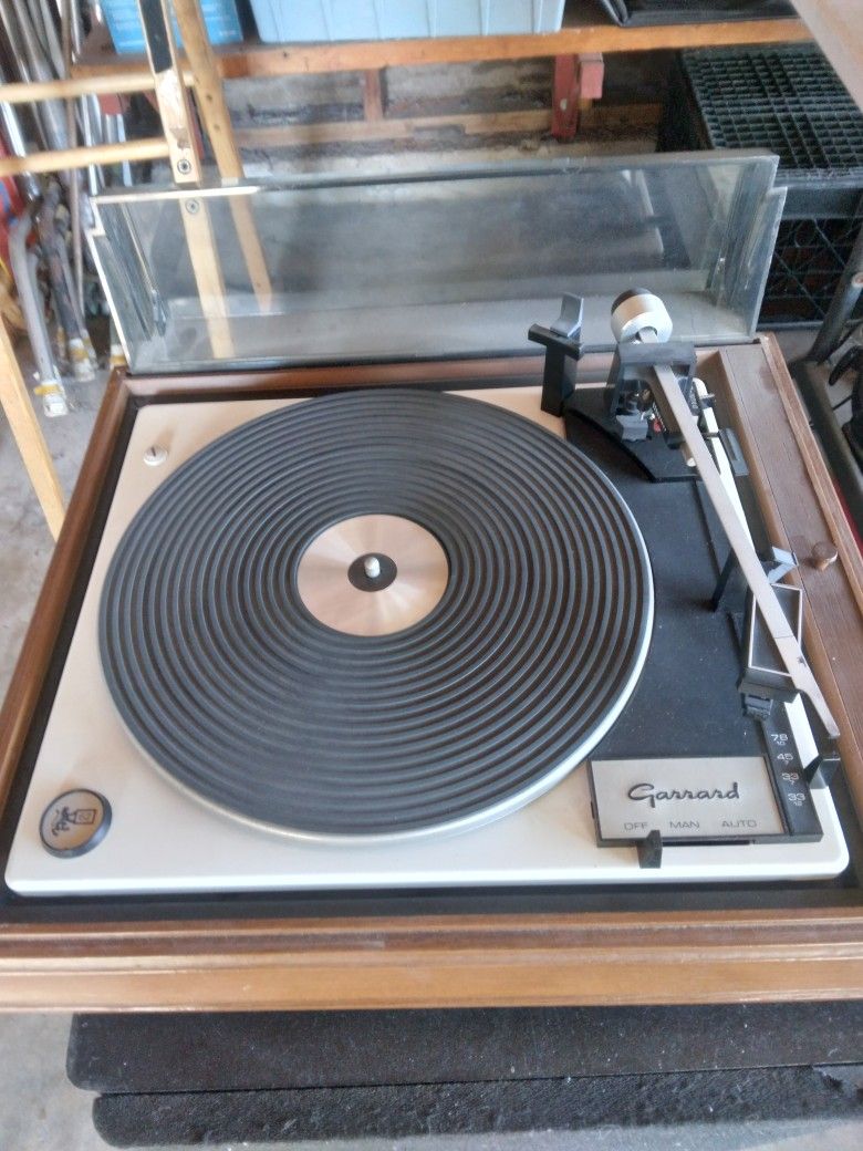 vintage Garrard turntable Model 62
