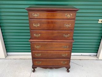 Beautiful 1940's/1950's Genuine Mahogany Tall Chest - Hungerford Furn!