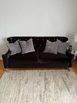 Black diamond couch