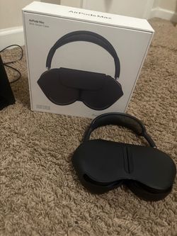 Apple AirPods Max with Smart Case