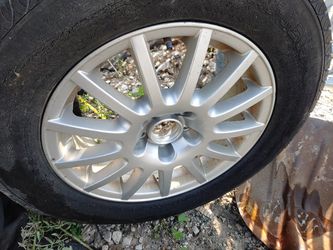 Volkswagen wheel 15" . oem factory