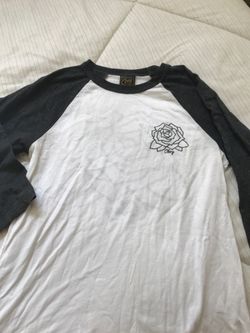 Obey t shirt size small