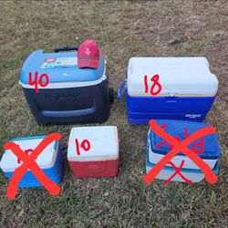Igloo/Coleman Coolers/lunchboxs 
