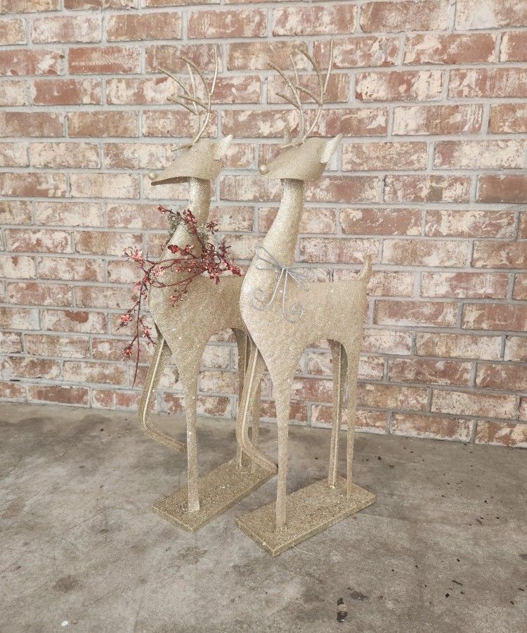 Gold Metal Reindeer Christmas Decor