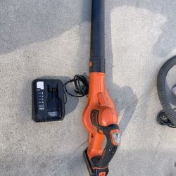 Black Decker leaf Blower 