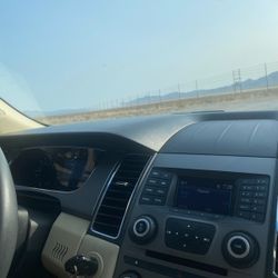 SELL NOW.  2017 FORD TAURUS Very Clean