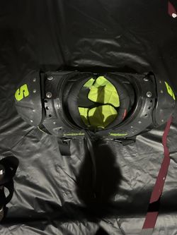 Schutt DS flex shoulder pads youth large