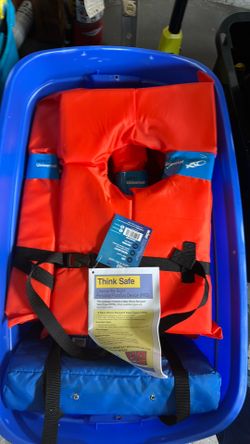 4 life jackets and throwable