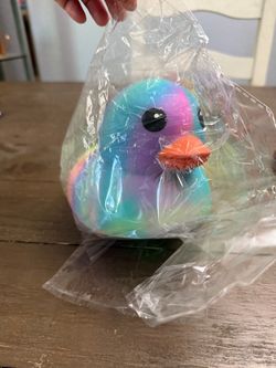 Jumbo squishy duck 🦆