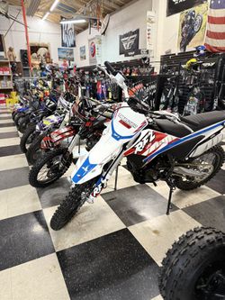 Dirt Bikes 