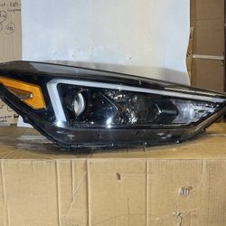 19-21 Hyundai Tucson Passenger Side OE Style Projector Headlight w/ LED DRL