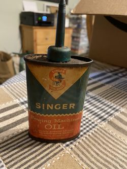 Singer vintage oil can collectible