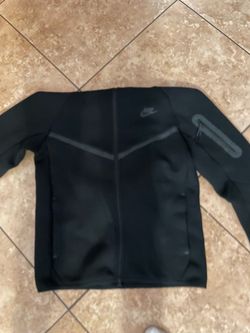 Nike tech brand new size small