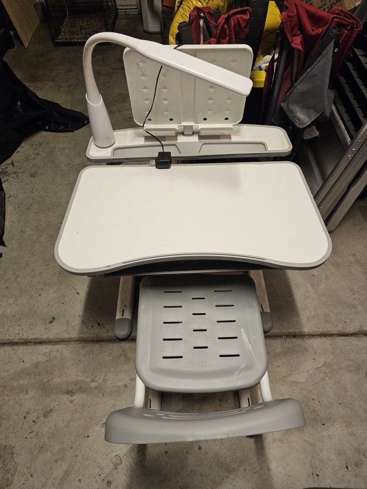 Kid Desk