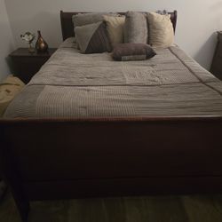 Queen Bedroom Set With  BRAND New Mattress 