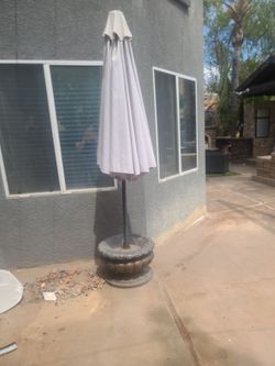 Outdoor Patio Umbrella with Decorative Base