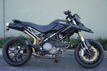 2011 Ducati Hypermotard 796