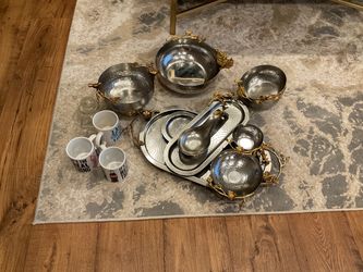 Stainless steel serveware set